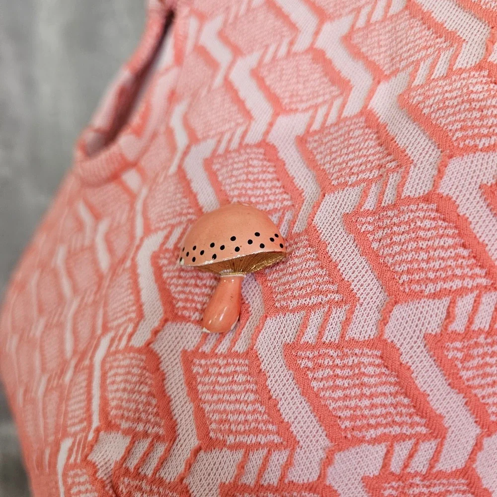 Vintage 60s Mod Peach Geometric Double Knit Shift Dress Mushroom Pin Mod GoGo - Picture 6 of 12